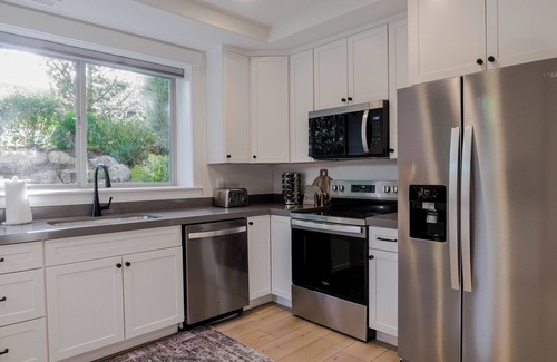 American Fork Casa | Cozy Luxe Retreat w/ Theater, Near AF Canyon & Temple