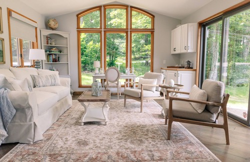 Newfoundland Casa | Cozy & Luxurious Lake House on 450 Acres of Land