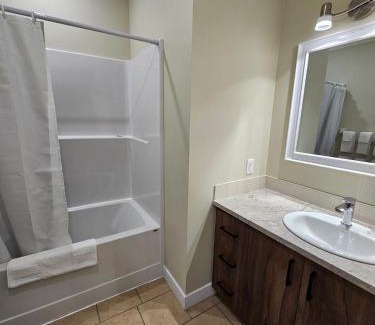 Downtown Gatineau Apartamento | Cozy Maison Apt #4