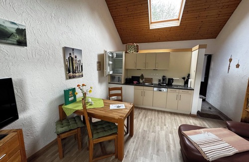 Simmerath Apartamento | Cozy maisonette vacation apartment no. 4 for 2-3 persons each with lake view