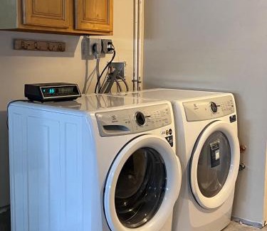 Marina District Apartamento | Cozy Marina Studio W Murphy Bed & Garden Oasis