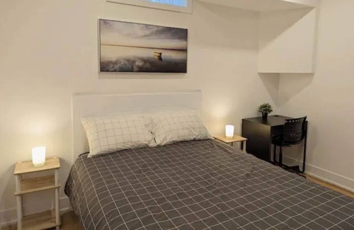 Lakeview Casa | Cozy Master with private bathroom
