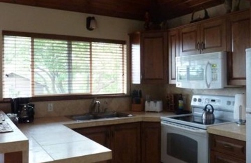 Kihei Cabaña | Acogedora 'Treehouse' de Maui con hermosas vistas y comodidades