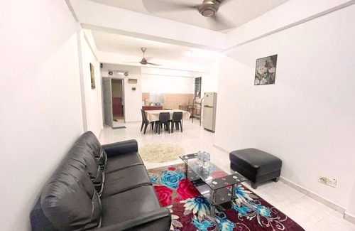 Bukit Baru Apartamento | Cozy Melaka Homestay-Mountain View, Free Parking, Near Attractions Heritage City