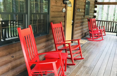 Laurelville Cabina | The Merlot Cabin-- gran cabaña familiar en Hocking Hills.