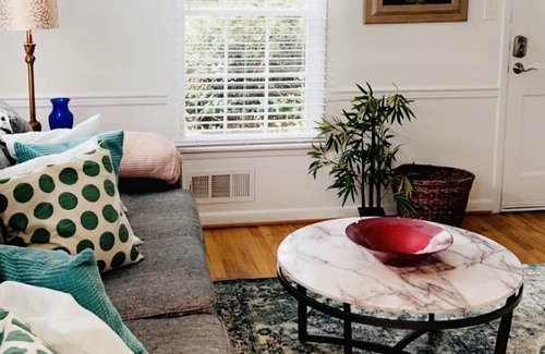 Piedmont Heights Apartamento | Cozy Midtown Townhouse, Steps From Piedmont Park