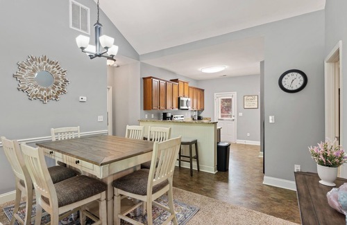 Milledgeville Cabaña | Cozy Milly Cottage near Lake Sinclair!