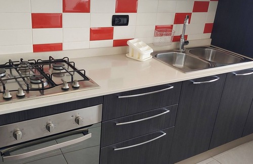Susa Apartamento | Cozy mini apartment with private parking 5 minutes from the lake