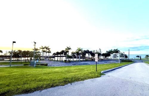 Bryant Apartamento | Cozy Mini House by the Lake