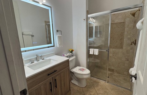 Greenacres Casa | Cozy & Modern 1-bedroom/1-bathroom with Private Entrance in West Palm Beach