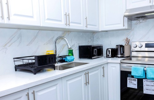 Halton Regional Municipality Casa | Cozy & Modern 2 BR Getaway