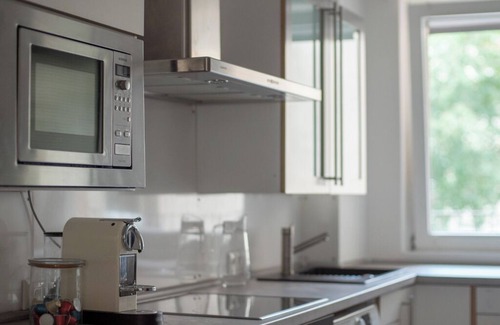 Charlottenburg-Wilmersdorf Apartamento | Cozy, modern, and newly renovated 80m2 apartment in the heart of Charlottenburg