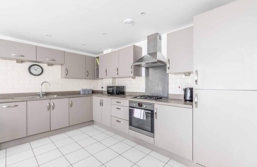 Langley Marish Condominio | 2 BED & 2 BATH COSY APARTMENT SLOUGH- FREE PARKING