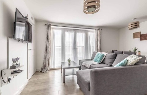 Langley Marish Condominio | 2 BED & 2 BATH COSY APARTMENT SLOUGH- FREE PARKING
