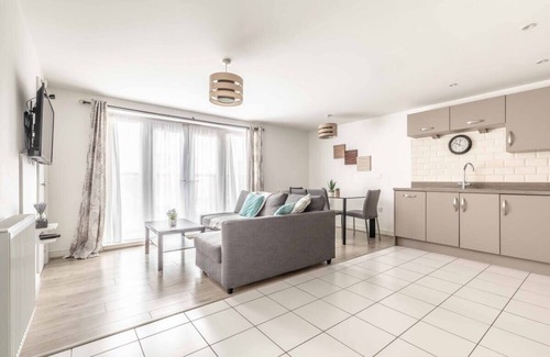 Langley Marish Condominio | 2 BED & 2 BATH COSY APARTMENT SLOUGH- FREE PARKING