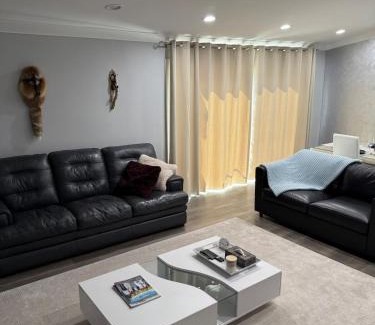 Panorama City Apartamento | Cozy Modern Apartment with Free Parking&Wi-Fi