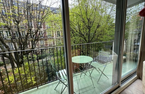 Val-de-Grace Apartamento | Cozy, modern, balcony and calm - Left bank comfort, close to Luxembourg gardens