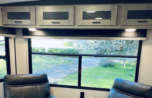 Soquel Casa | Cozy Modern Camping Trailer