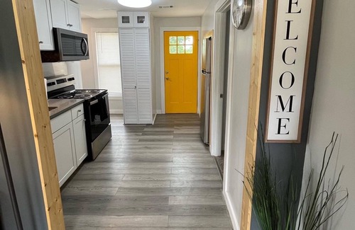 Benton Heights Casa | Cozy modern cottage in the heart of SW Michigan