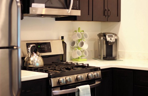 Seward Cabina | Cozy, modern cottage located in Seward, Alaska!