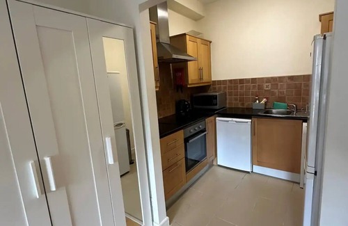North Wall Apartamento | Cozy Modern Flat w Garden View in Dublin Central