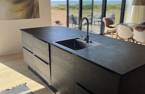 Ebeltoft Casa | Cozy modern holiday home, by the sea and close to Ebeltoft city.