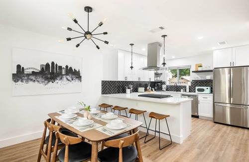 Forest North Estates Casa | Cozy & Modern Home with King Beds, Fenced Yard, Fast Wi-Fi