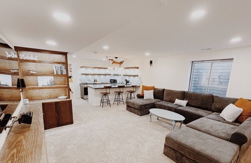 Northeast Park Hill Casa | Cozy, Modern Living Space w/ Fireplace and Kitchen