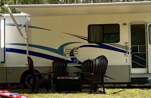 Rockdale County Casa | Cozy motorhome with loads of outdoor activities, farm animals and trails