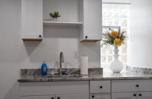 Mount Washington Apartamento | Cozy Mount Washington Home with Parking-Sleeps 4
