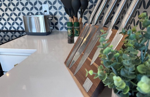 Chattanooga Condominio | Cozy Mountain Basecamp on the Riverwalk, w/ Rooftop Deck