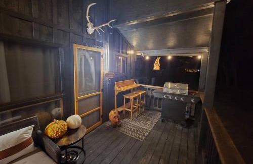 Ruidoso Casa | Cozy mountain cabin close walk to Midtown with AC