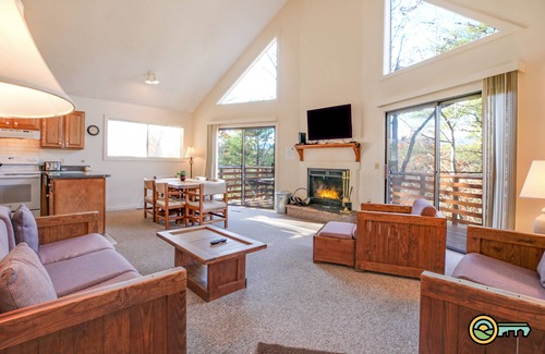 Basye Chalet De Esquí | Cozy Mountain Chalet (#102) - Quiet location | Summertime secluded | Great winter views!