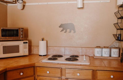 McIntosh Cabina | Cozy Mountain Duplex Cabin at The Ranch Retreat