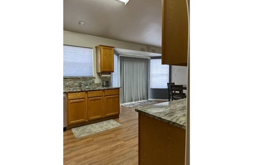 Zuzax Casa | Cozy Mountain Home 2 Bedroom with Fireplace 20 min to Albuquerque