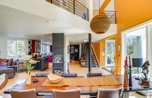 Elka Park Casa | Cozy Mountain Home in the Catskills - Fall Views & Trails