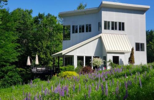 Elka Park Casa | Cozy Mountain Home in the Catskills - Fall Views & Trails