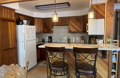 Saint Mary's Cabina | Cozy Mountain Retreat