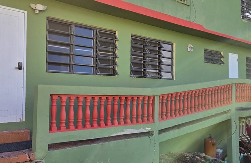 Hatillo Apartamento | Cozy mountain studio with beautiful view.