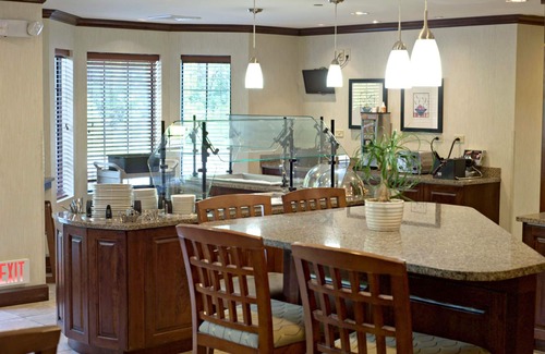East Stroudsburg Condominio | Cozy Mountain Retreat in the Heart of the Poconos