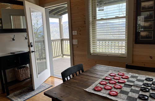 Scaly Mountain Cabaña | Cozy Mountaintop Cottage: Excellent Wi-fi, Beautiful Views, & New Stone Fire Pit