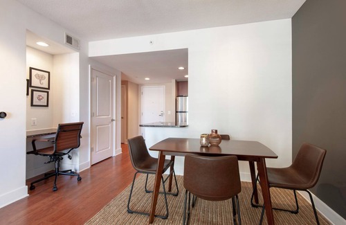 Mount Vernon Triangle Apartamento | Cozy Mt. Vernon 1BR w/ Gym, Pool close to Convention Center by Blueground