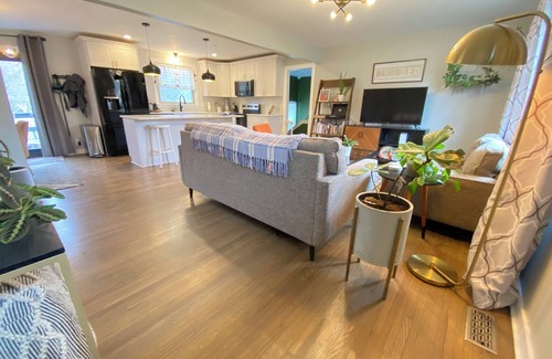 Nashville Casa | Cozy Nashville Home 3BR - Stylish Vibes & Dog Yard