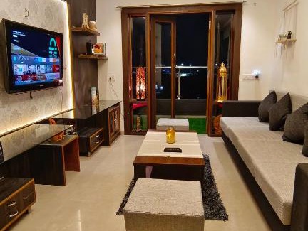 Nashik Apartamento | Cozy- Nest 2 BHK with Beautiful City View