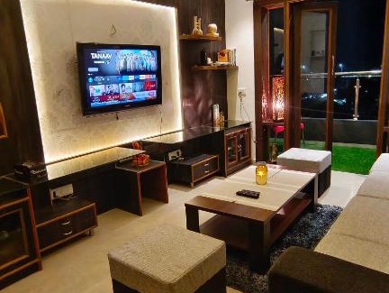 Nashik Apartamento | Cozy- Nest 2 BHK with Beautiful City View