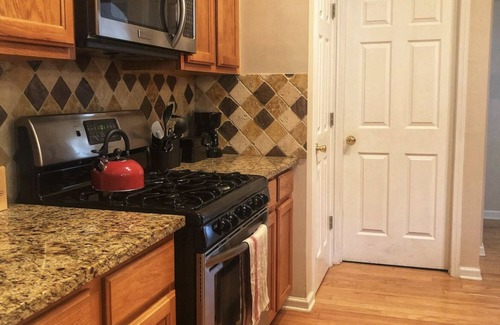 Clarkdale Casa | COZY NEST: Family friendly w BBQ & Screened Porch