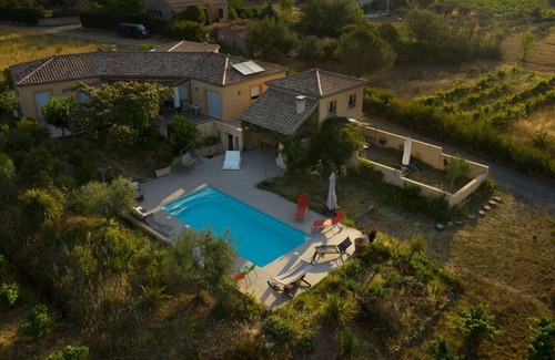 Berlou Casa | Nido acogedor en la propiedad atravesado por un hermoso arroyo, hermosa vista, orientada al sur