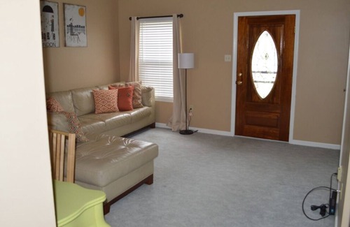 New Albany Casa | Acogedor New Albany 2bd / 1. 5ba