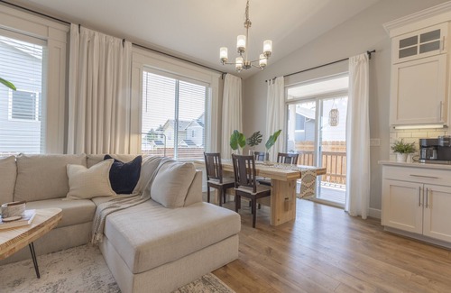 Vancouver Casa | Cozy new built home 10 minutes away from Portland