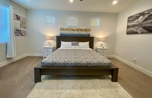 Claremont Casa | Cozy New Home in Claremont in Los Angeles near Colleges & Padua Hills Theater